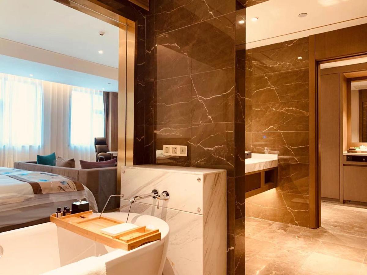 Baoying Jinling Hotel エクステリア 写真