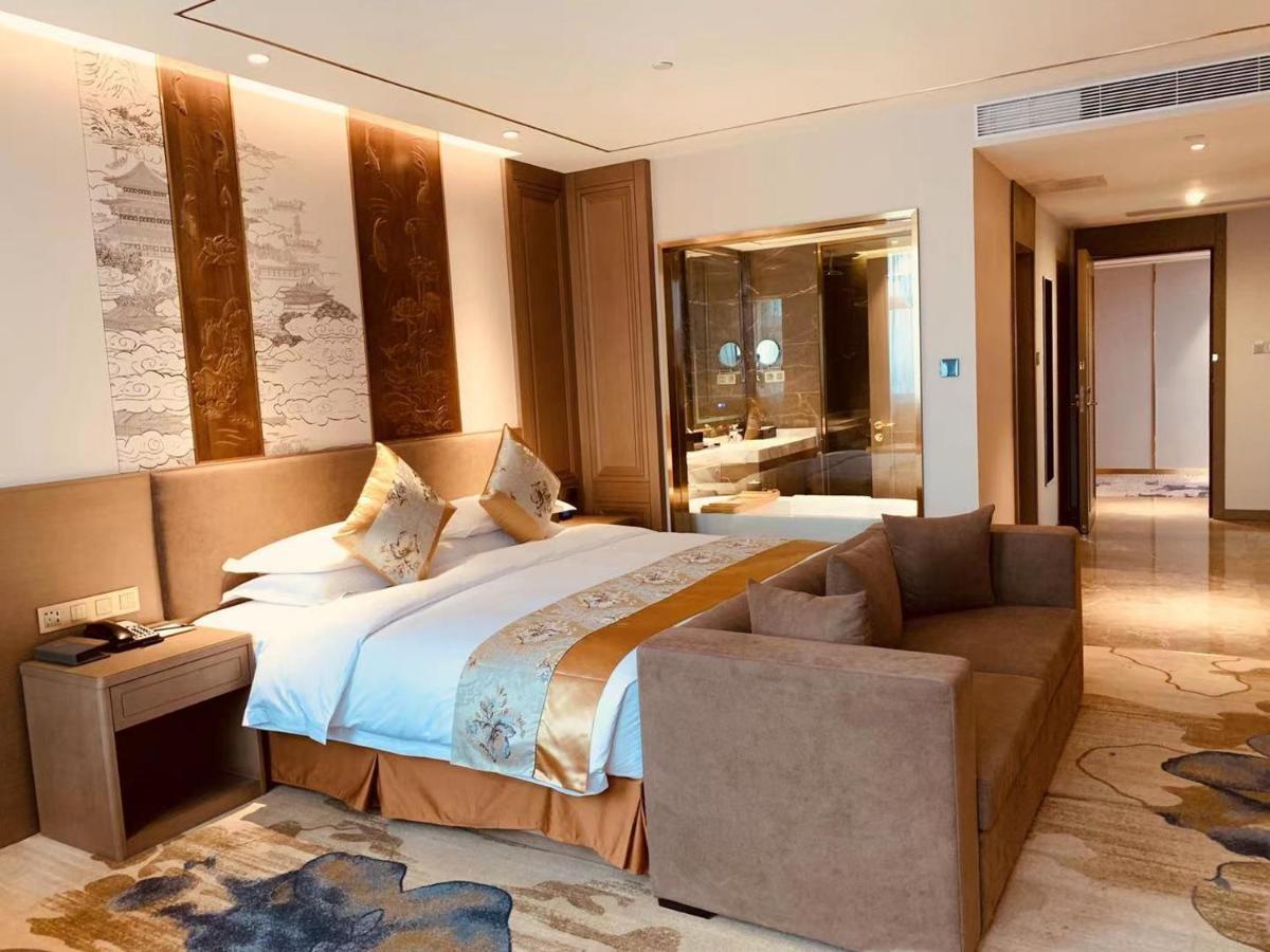 Baoying Jinling Hotel エクステリア 写真