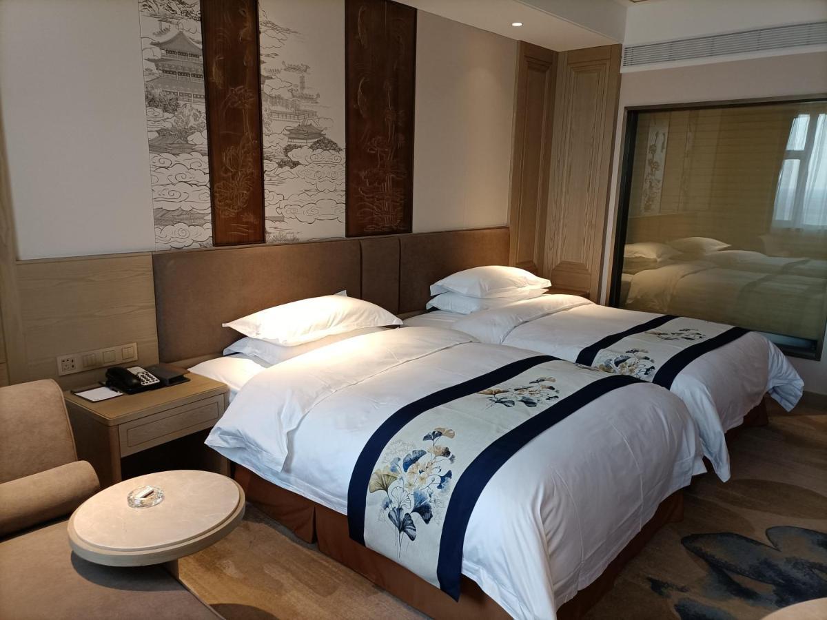 Baoying Jinling Hotel エクステリア 写真